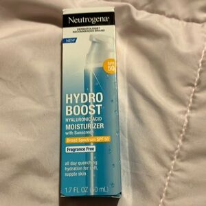 NIB NEUTROGENA HYDRO BOOST HYALURONIC ACID MOISTURIZER w SPF 50 1.7  FL OZ